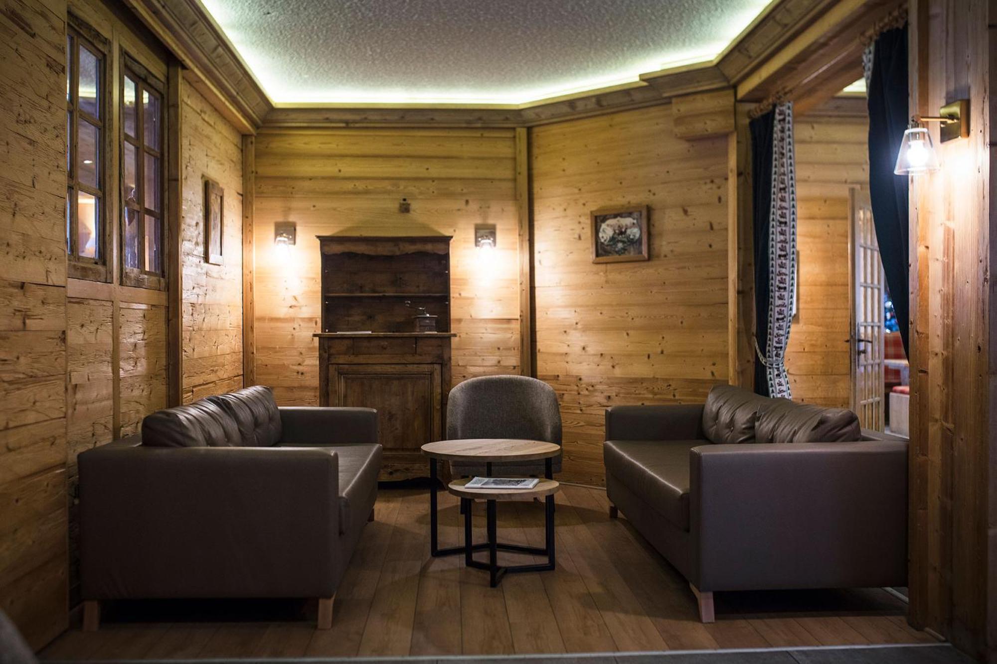 Hotel Alpen Roc La Clusaz Eksteriør billede