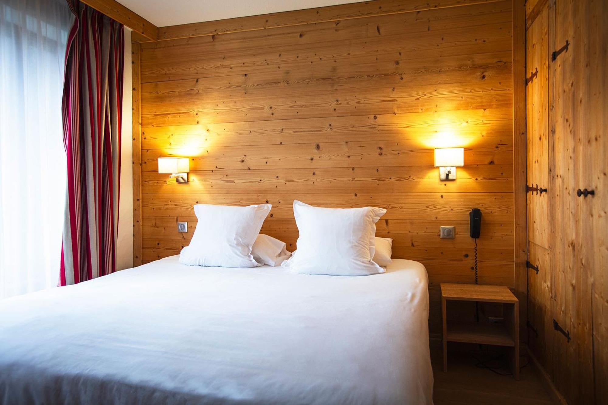 Hotel Alpen Roc La Clusaz Eksteriør billede