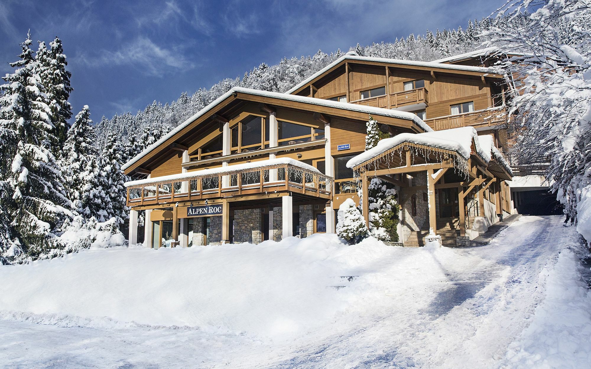 Hotel Alpen Roc La Clusaz Eksteriør billede